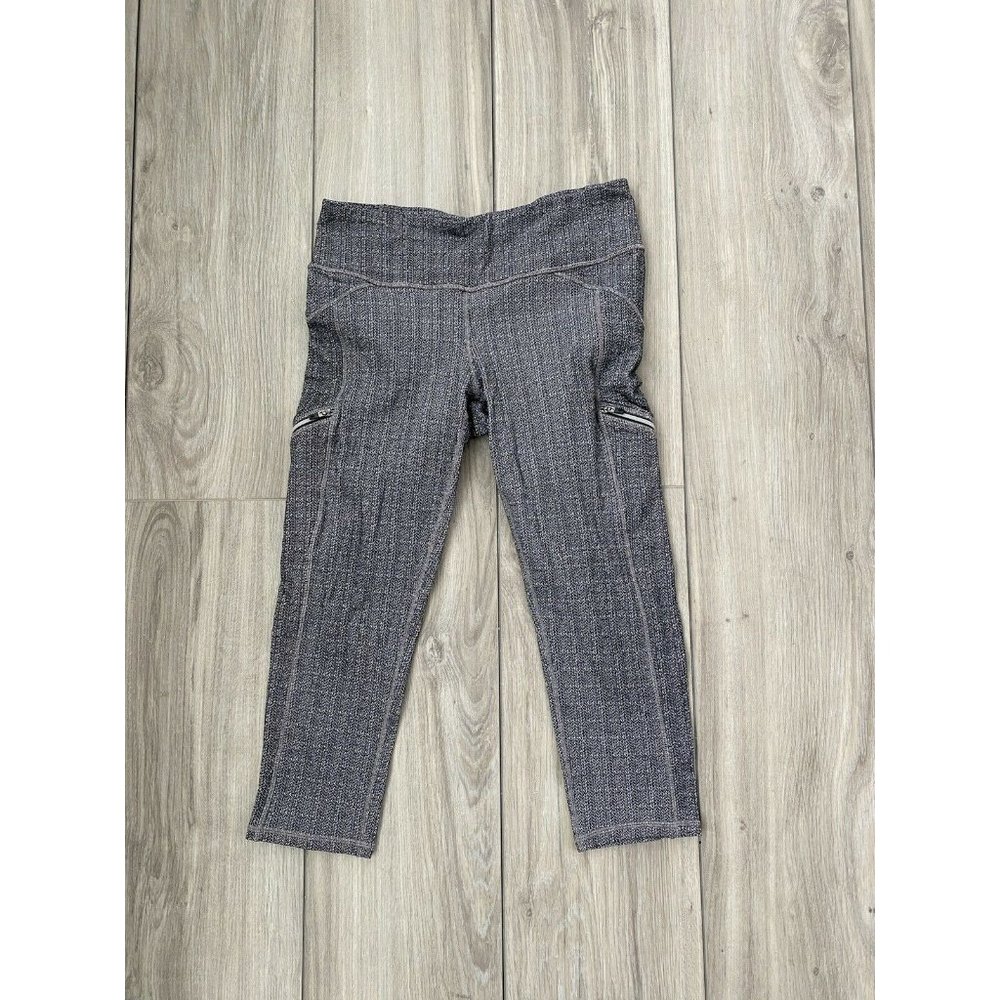 ATHLETA Salutation Stash Pocket II Capri Women's Activewear Leggings - Gray Med